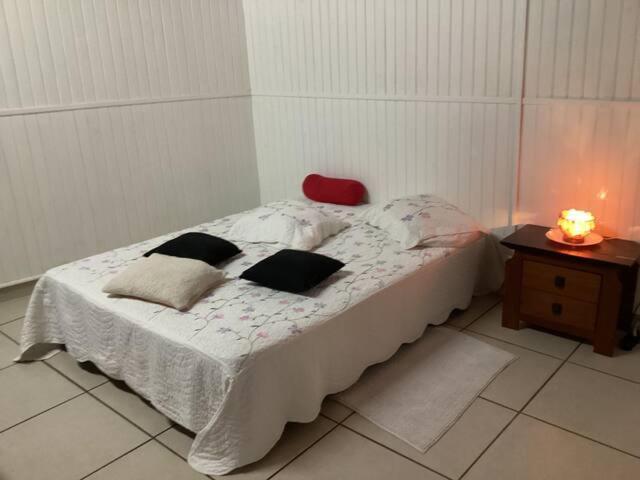 Appartement Dans Propriete Reposante Saint-Benoît Exterior foto